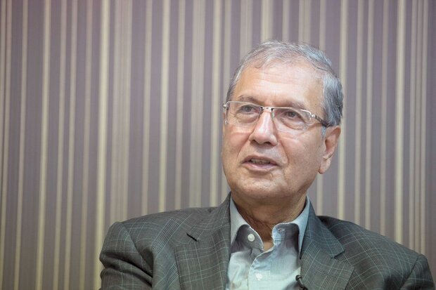 با حکم وزیر عتف، علی ربیعی نماینده انجمن‌های علمی در شورای عالی علوم، تحقیقات شد